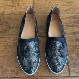 FRYE Melanie Slip On Leather Black Gold Gunmetal Flats Comfort Shoes